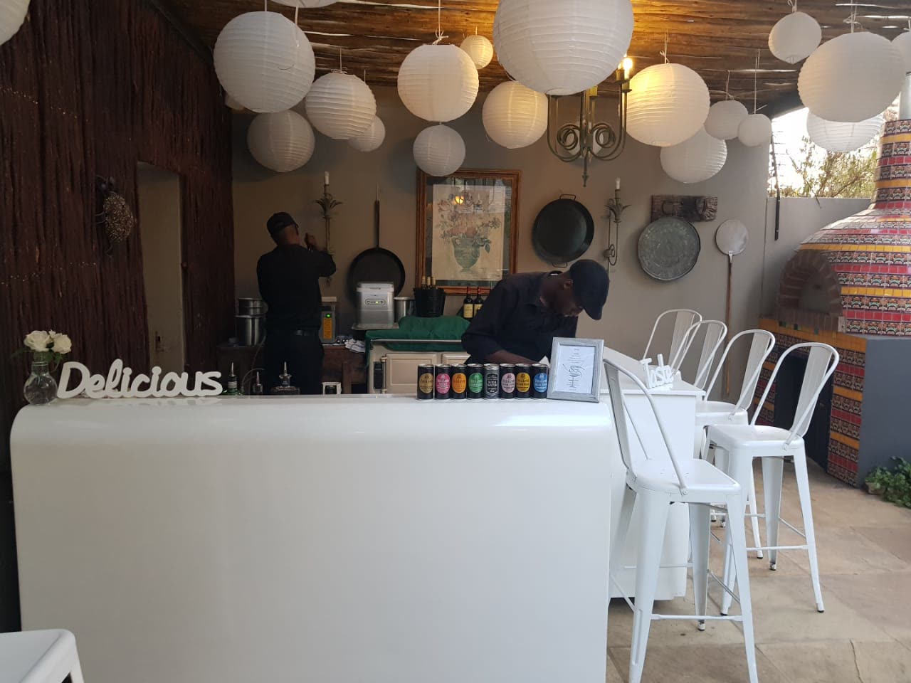 Gin and Tonic bar, photo 2